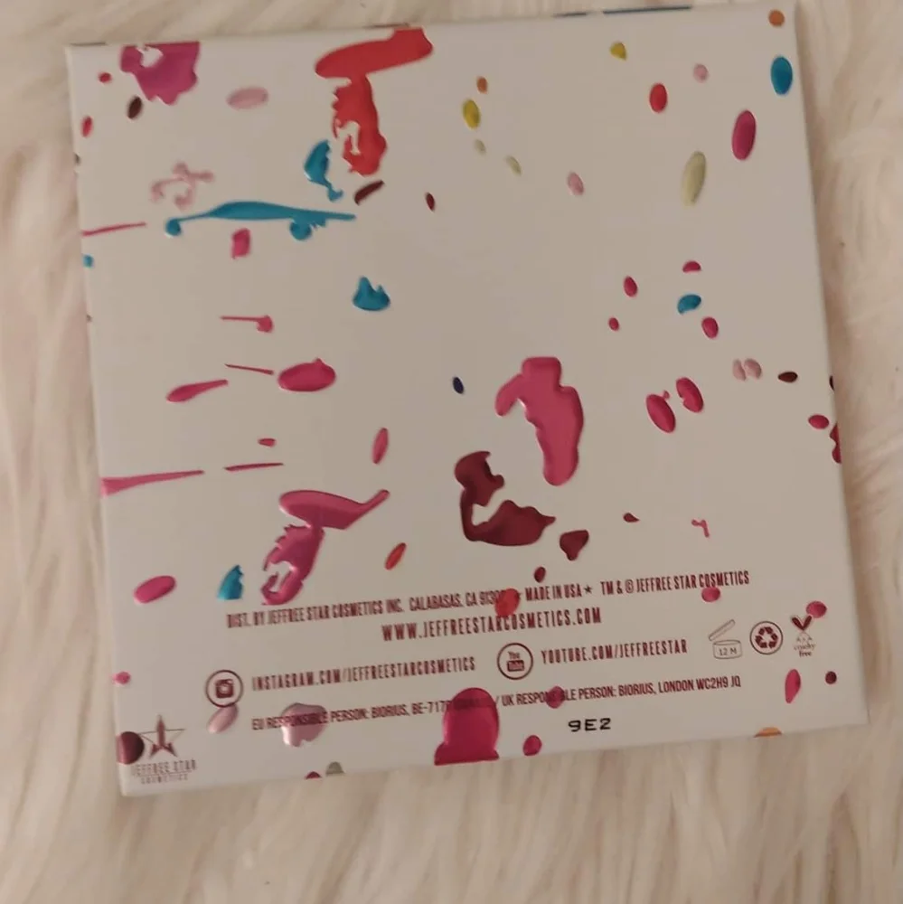 💝 FIRM! NWT JEFFREE STAR MINI BREAKER EYESHADOW PRESSED PALETTE (LAST ONE)